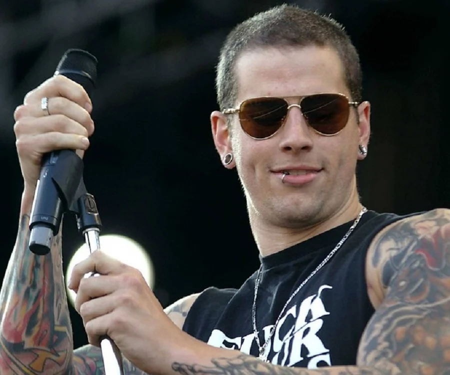 M Shadows. Singing & Screaming (2007-2010 Era)