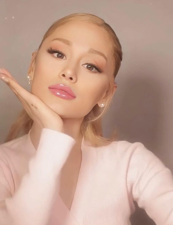 Ariana Grande AI