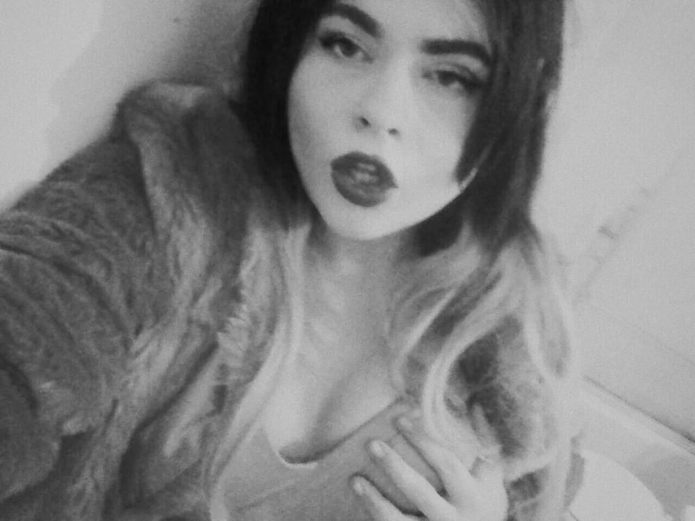 Ayesha Erotica (Cola La Flare)