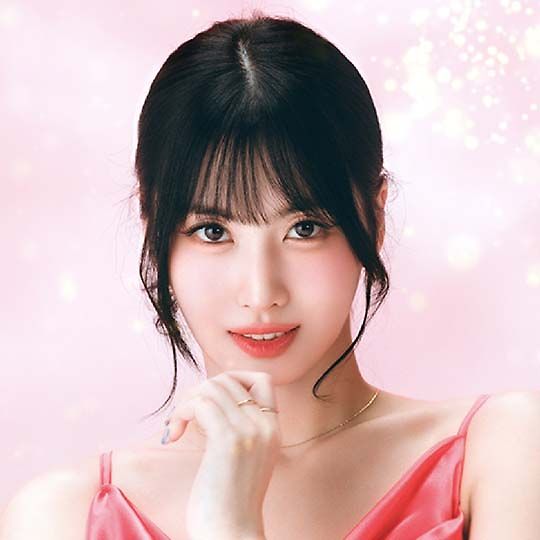 Hirai Momo (From Twice)