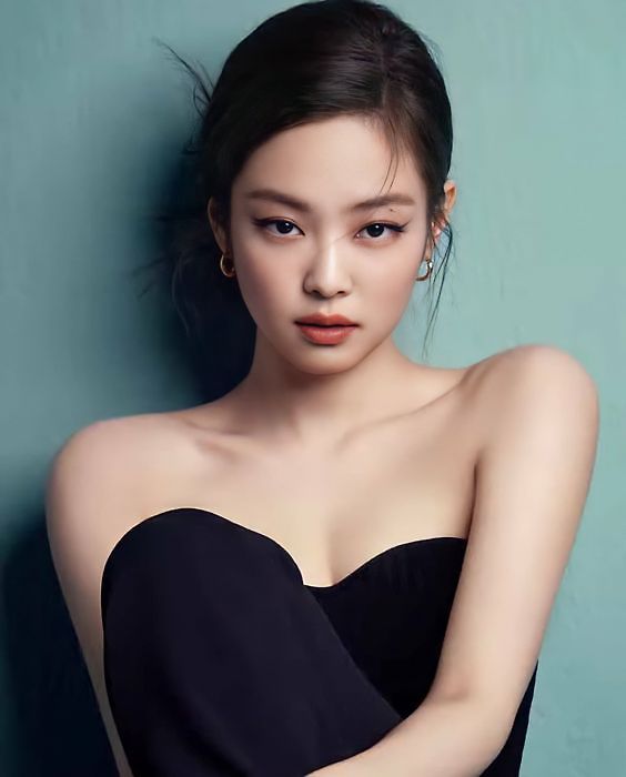 JENNIE