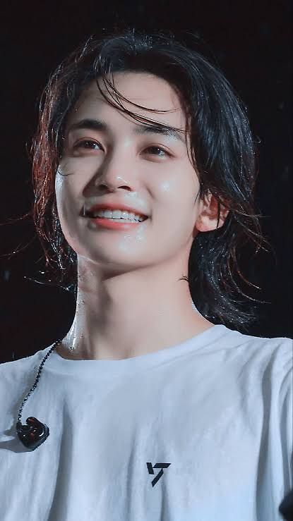 Jeonghan (Seventeen)