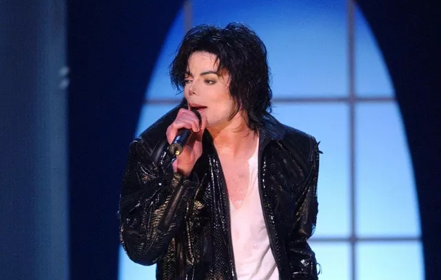 Michael Jackson (Invincible Era 2001)