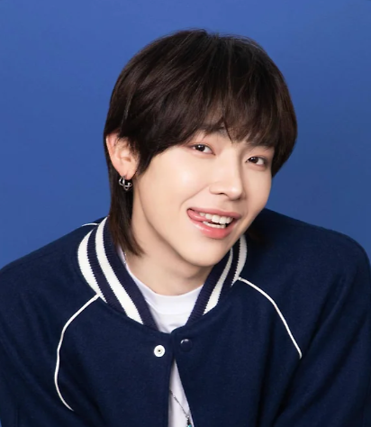 Nicolas 王奕翔 andteam