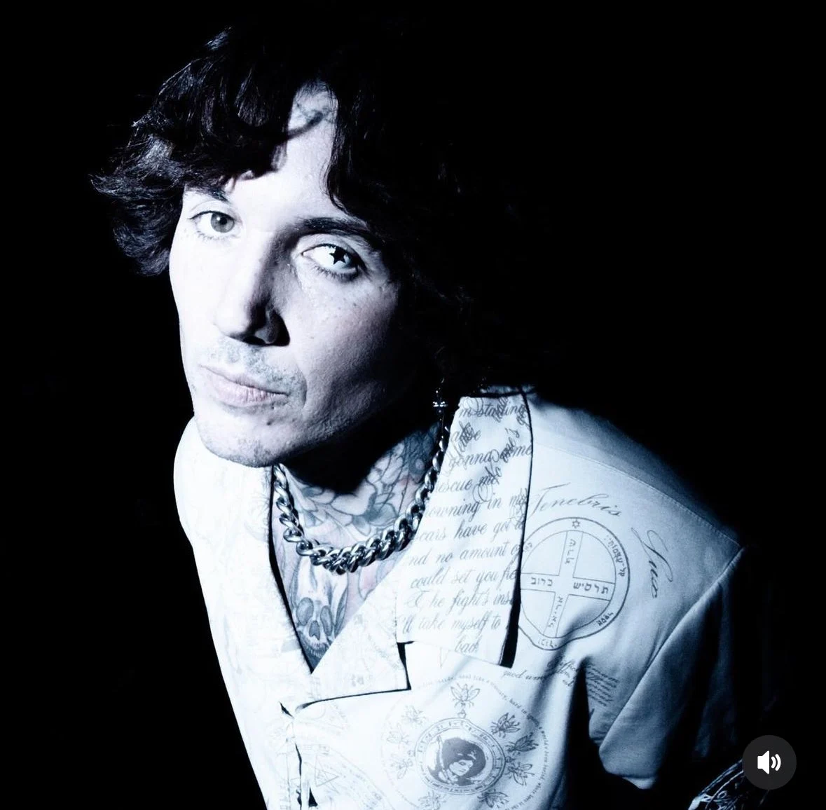 Oli Sykes - POST HUMAN 1 & 2