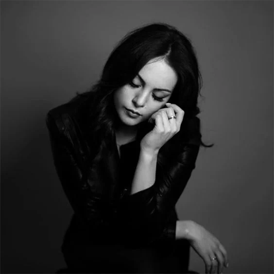 Liz Gillies - raspy voice/screams