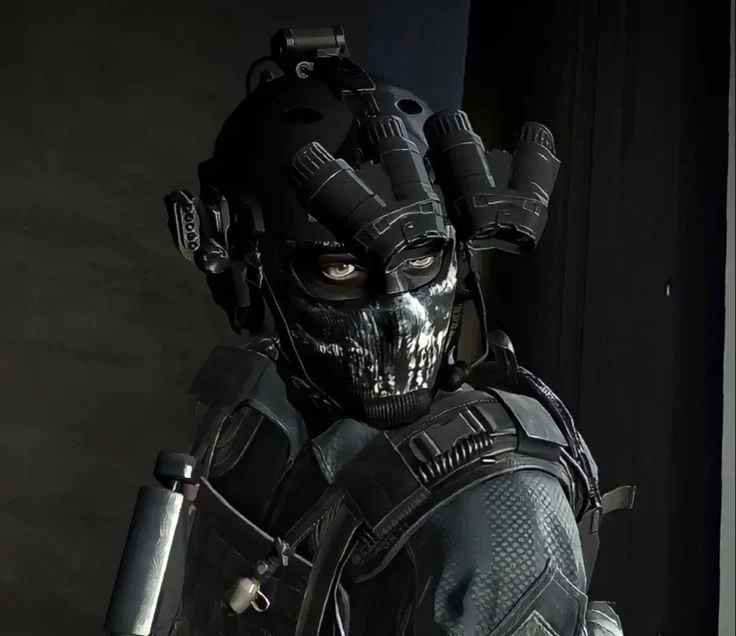 Keegan P. Russ V.1 (COD: Ghosts, VA: Brian Bloom)