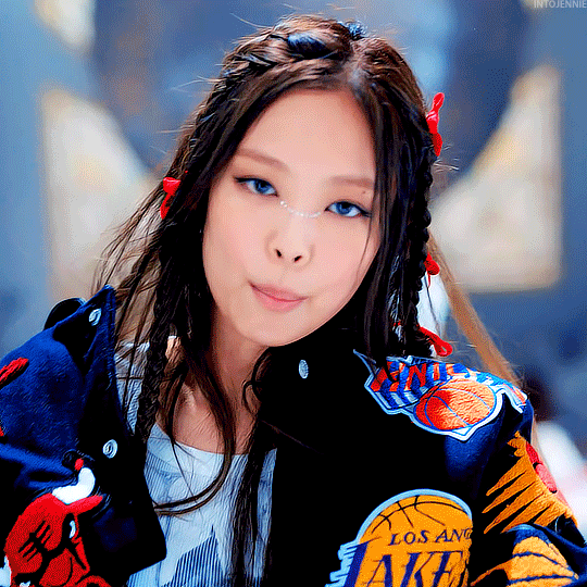 BLACKPINK Jennie (All Round Model)