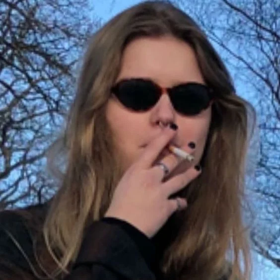 Marie Ulven Ringheim (girlinred)