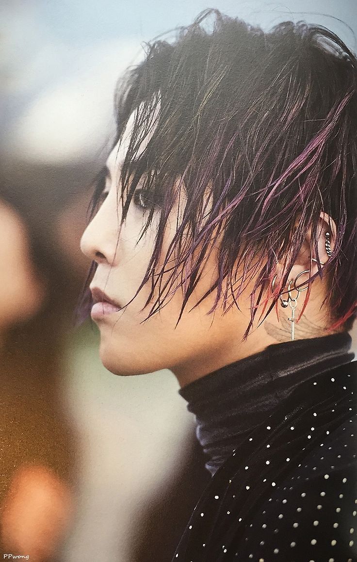 G-Dragon (BIGBANG) (Singing)