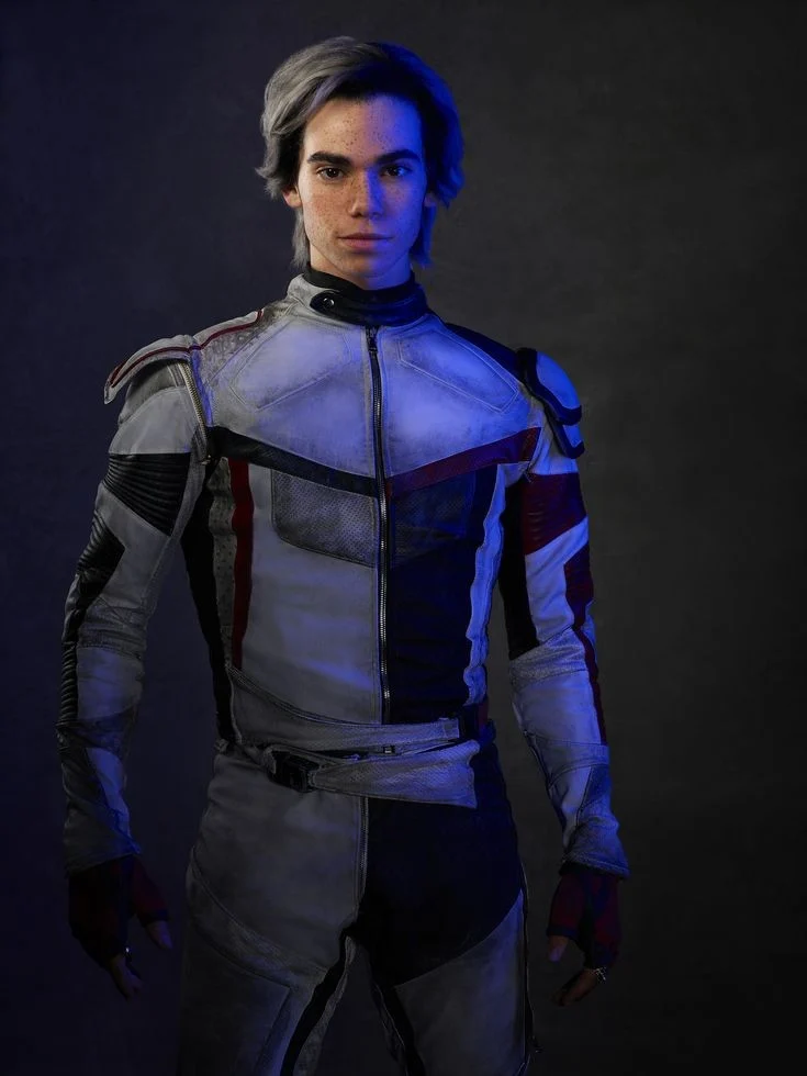 Carlos (Cameron Boyce): Descendants
