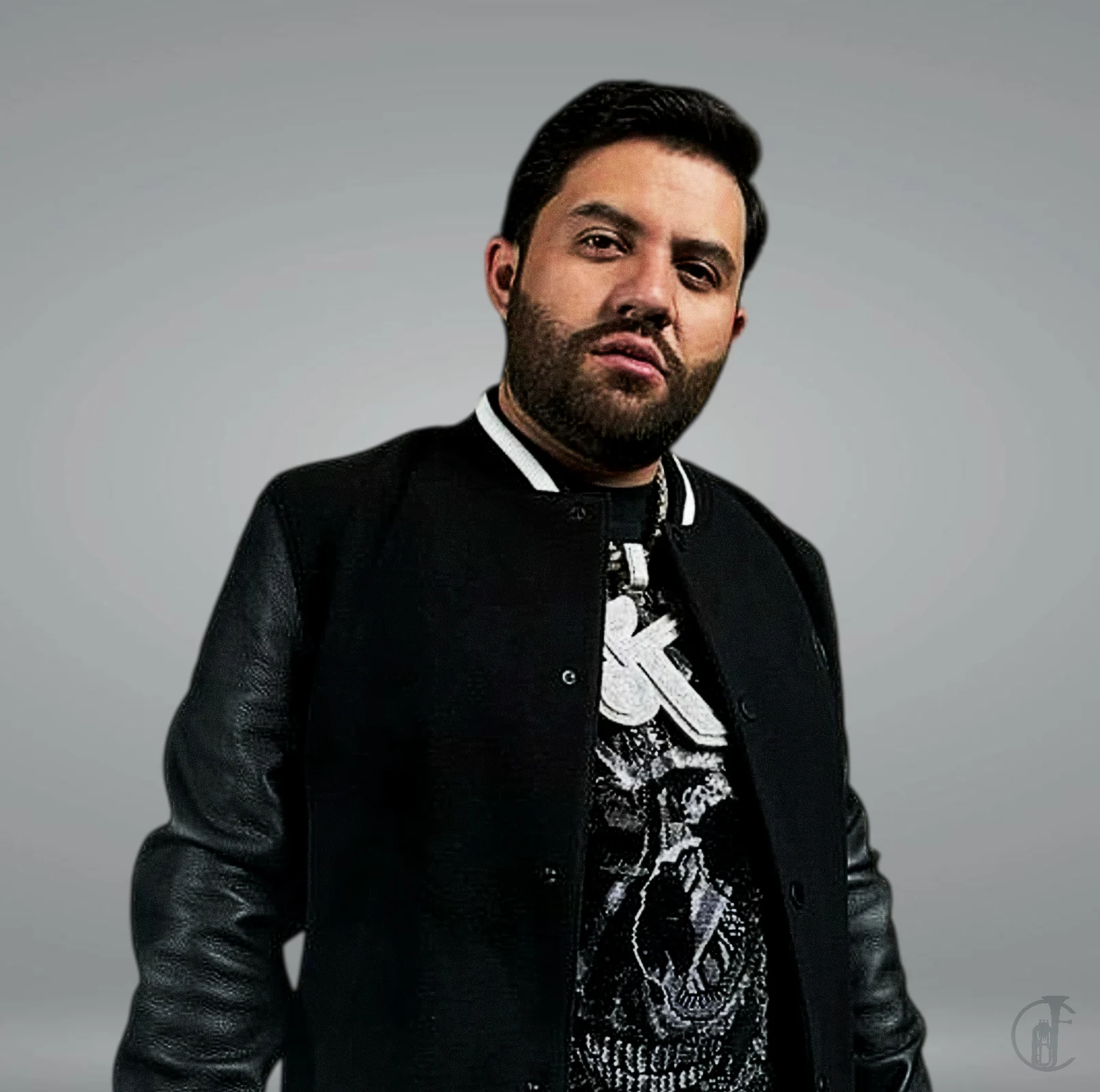 Luis R Conriquez