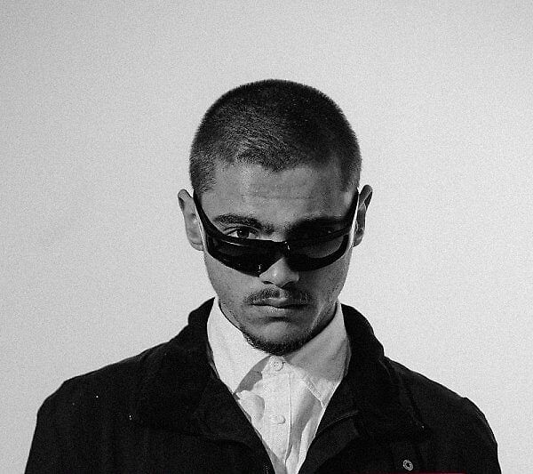 Van Zee (MUSIC ARTIST FROM PORTUGAL)