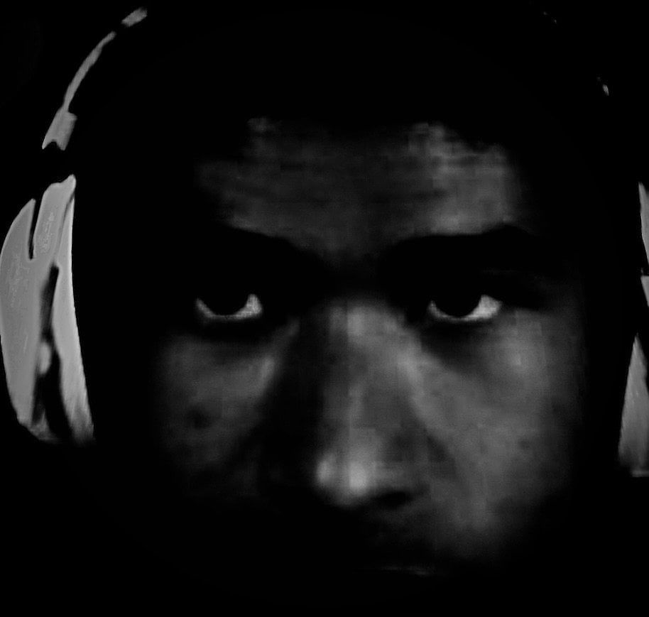 8owser16 (Angry/Yell)