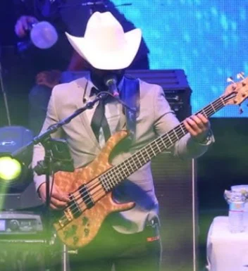 Mario Madrigal (La Zenda Norteña) (En Vivo 2025 Medley Festival Arre) Version 2, Trained