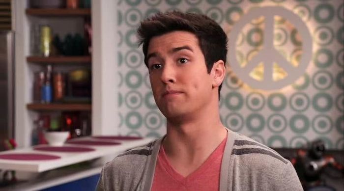 Logan Henderson