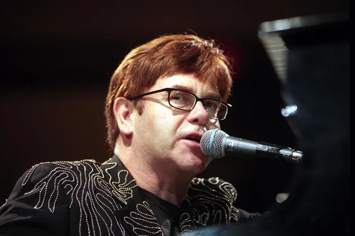 Elton John 1999 LIVE