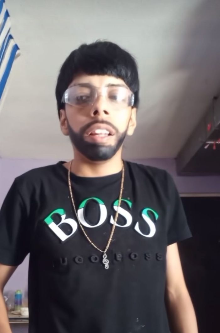 IMITADOR DE PESO PLUMA