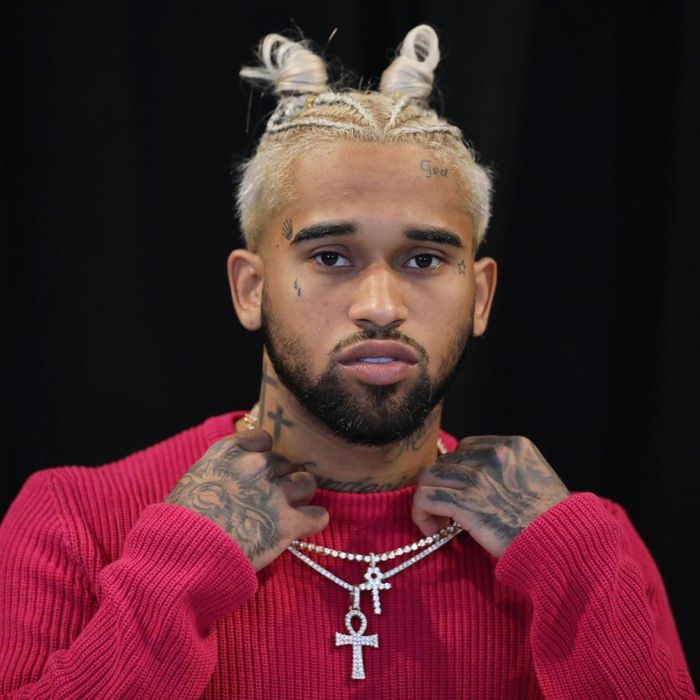 Bryant Myers (Voz Ronca/Grave)