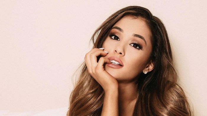 [Pretrains Test] Ariana Grande