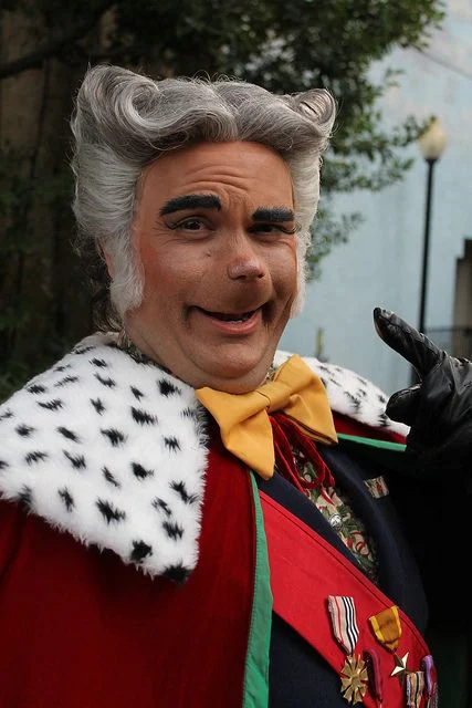 Mayor Augustus Maywho (Jeffrey Tambor) (2000)