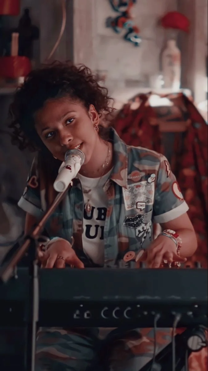 Madison Reyes (Julie and the phantoms) 