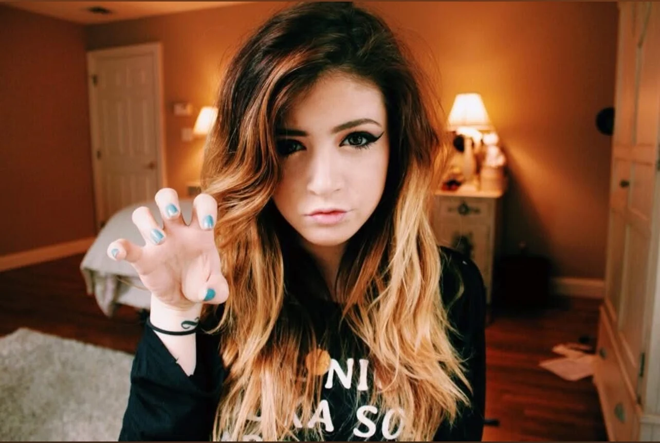 Chrissy Costanza