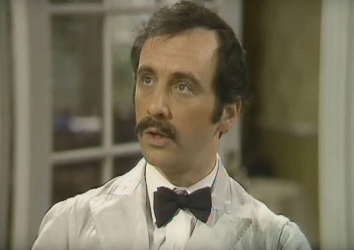 Manuel (Fawlty Towers) (Andrew Sachs)