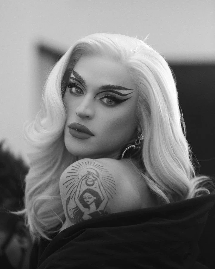 PABLLO VITTAR (BATIDÃO TROPICAL)