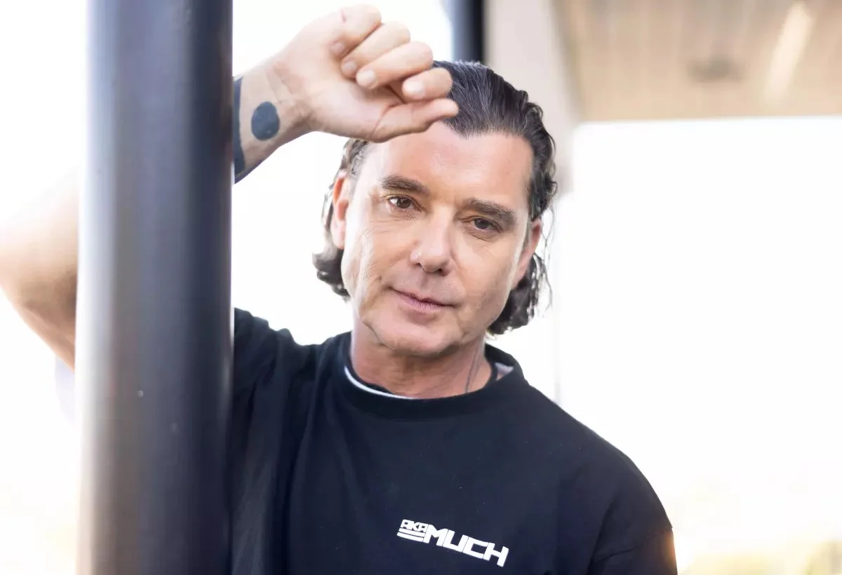 Gavin Rossdale (Bush) (The Sea of Memories – I Beat Loneliness era)