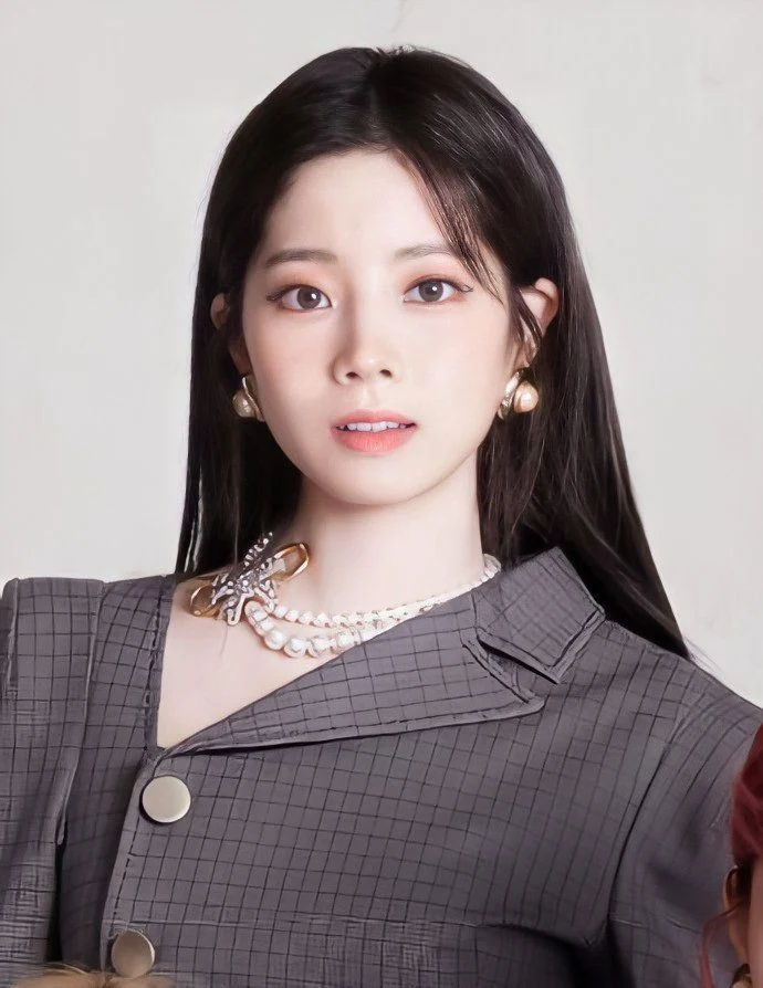 KIM DAHYUN