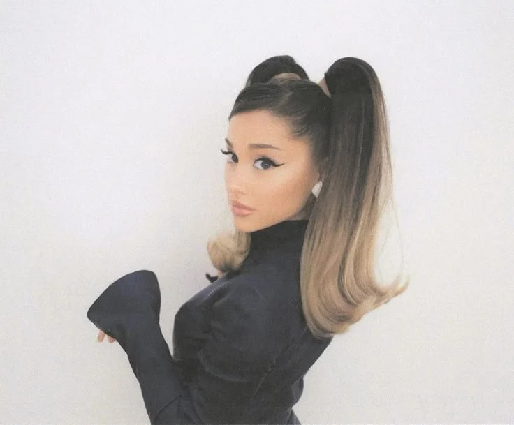 Ariana Grande - (2018-2020 model - 250e)