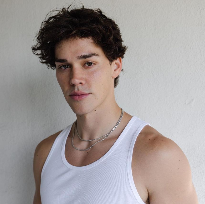 Noah Beck