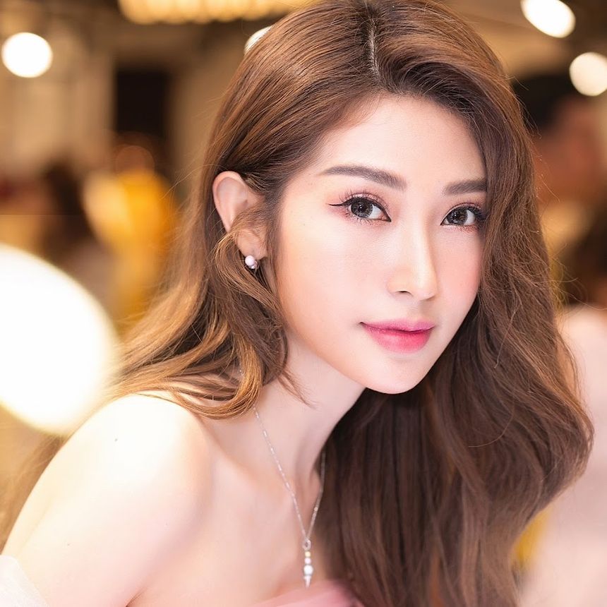 Khổng Tú Quỳnh (Lunas) model
