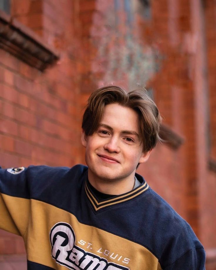Kit connor