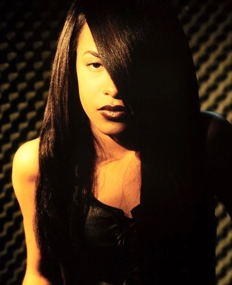 Aaliyah (One In A Million Era 96)