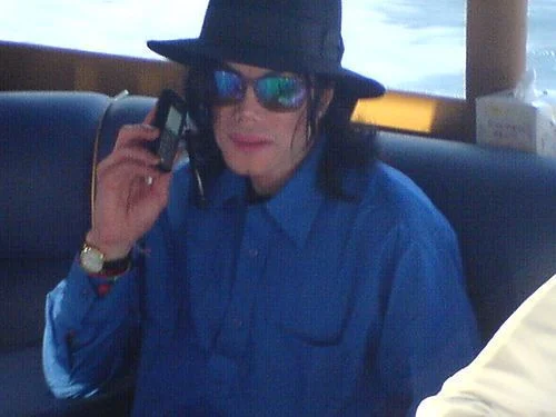 Michael Jackson (Call)