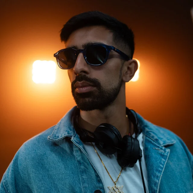 Vikram Barn (Vikkstar123)
