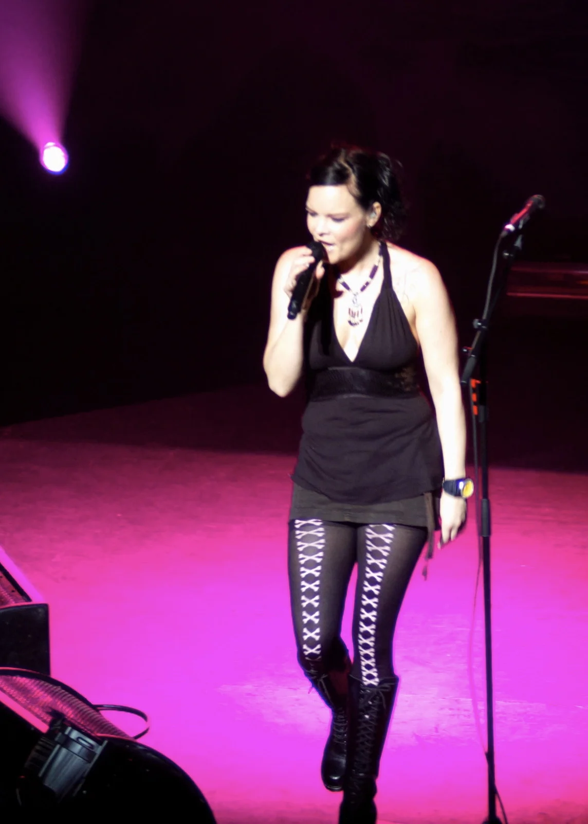 Anett Olzon