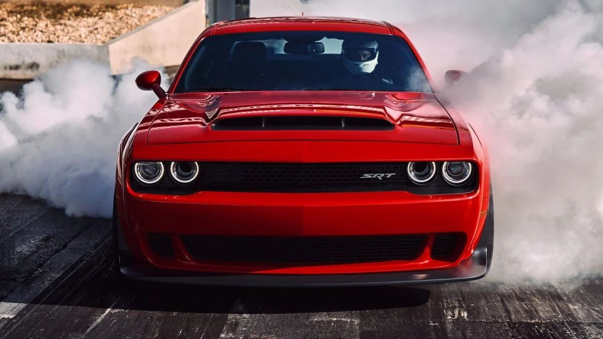 Dodge Challenger SRT whine